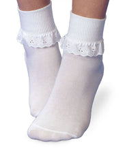 Load image into Gallery viewer, Jefferies - Eyelet Lace Socks