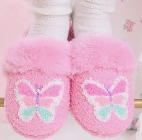 OMG ACCESSORIES - Fuzzy Slippers (More Styles)