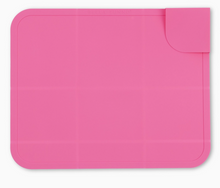 Load image into Gallery viewer, Bella Tunno - Wonder Mat Foldable Placemat