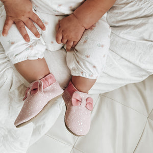 Robeez- Soft Soles Glitzy Bow